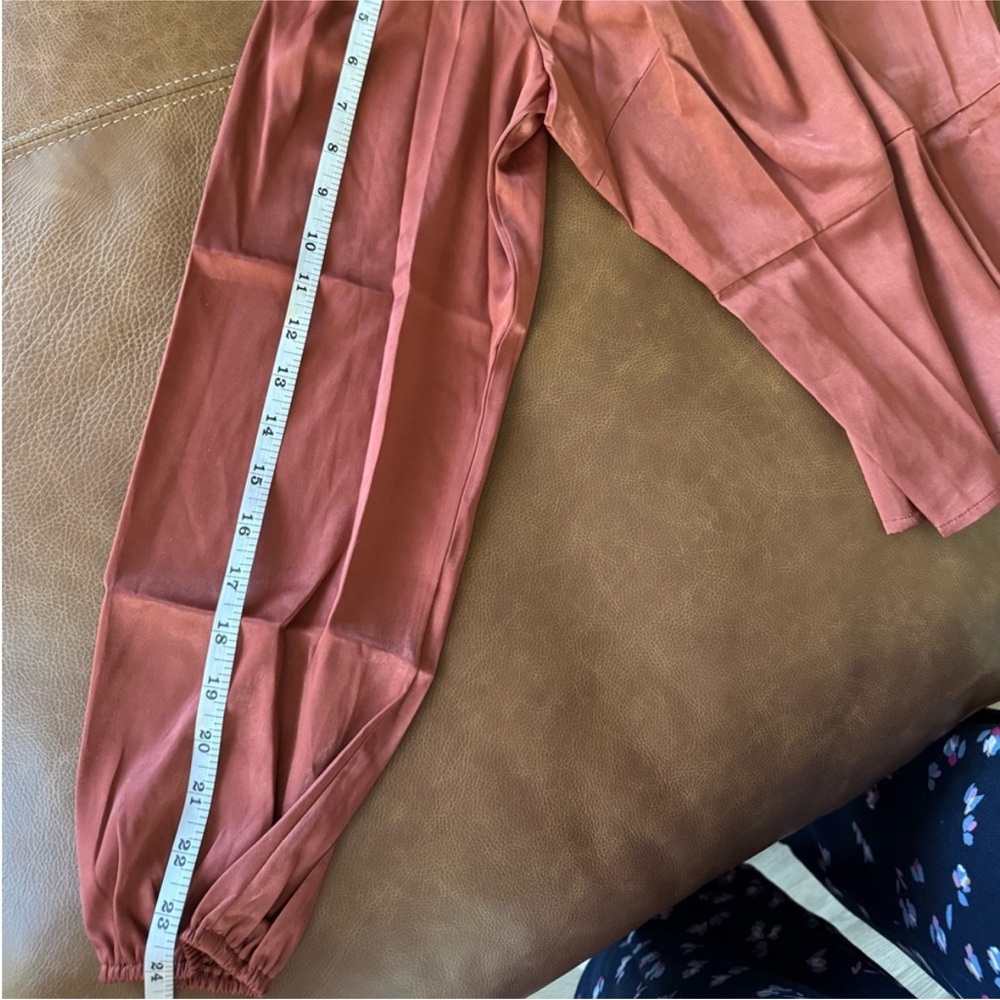 Lulu's Rust One-Shoulder Top - Picture 7 of 9